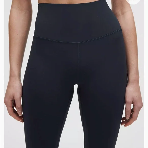 Lululemon Navy Blue Align Leggings 31” NWT - Picture 4 of 6